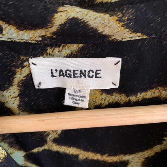 L’AGENCE Ryan Blouse Sienna Safari Print Small - Picture 7 of 8